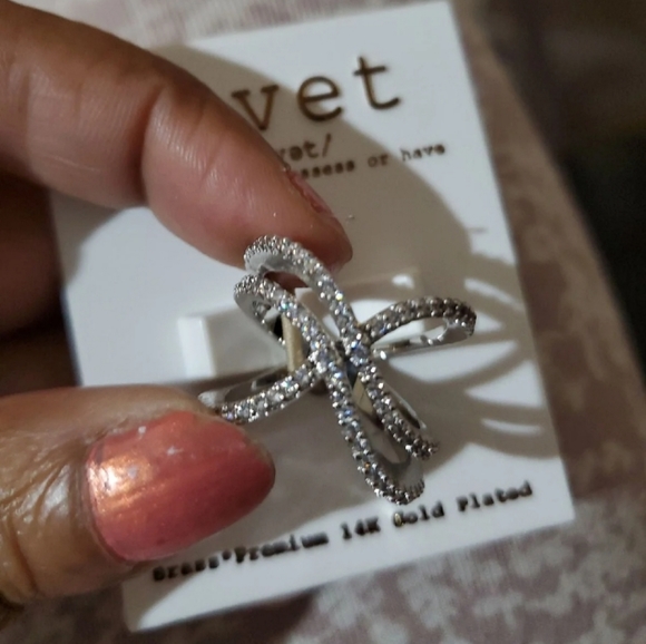 covet Jewelry - 2/$25 White gold 14kt plated crystal ring